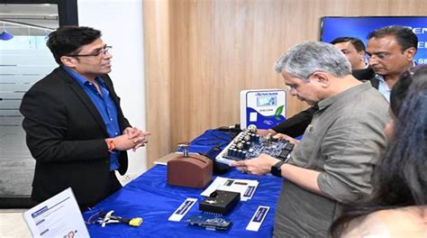 MeitY Inaugurates India's First 3nm Chip Design Centers - EE Times India