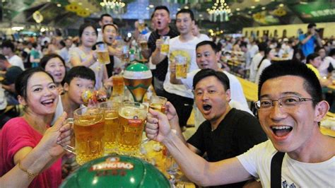 中国最能喝酒的两座城市, 一座在东北, 一座在山东!