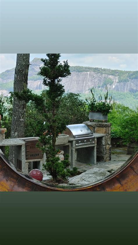 Love Shack - Guesthouses for Rent in Highlands, North Carolina, United ...