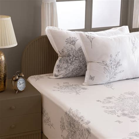 Buy SWAYAM Zinnia Cotton 250TC Floral Print 3Pcs King Fitted Bedsheet ...