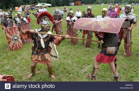 Weapons Used - Ancient roman military