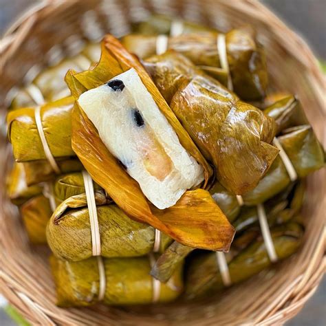 Sweet rice with banana | Lemon Leaf Thai