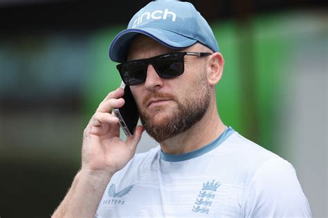 England cancel cricket match to spend day at races and watch head coach ...