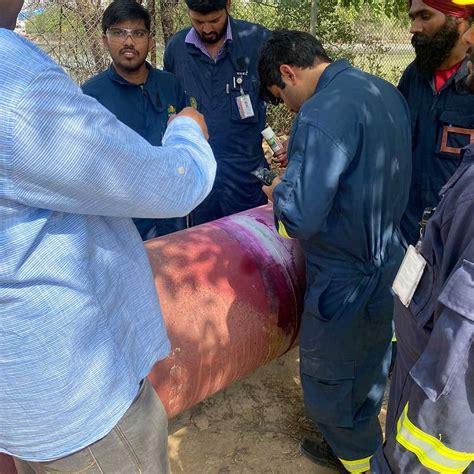 Dye Penetrant Testing Service in Noida, Liquid Dye Penetrant Testing ...