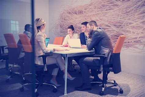 Group of Business People 的图像结果