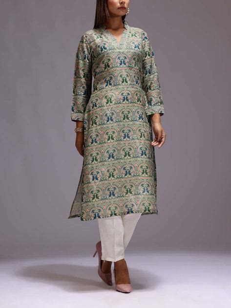 Kurtis & Suits – Vasansi Jaipur