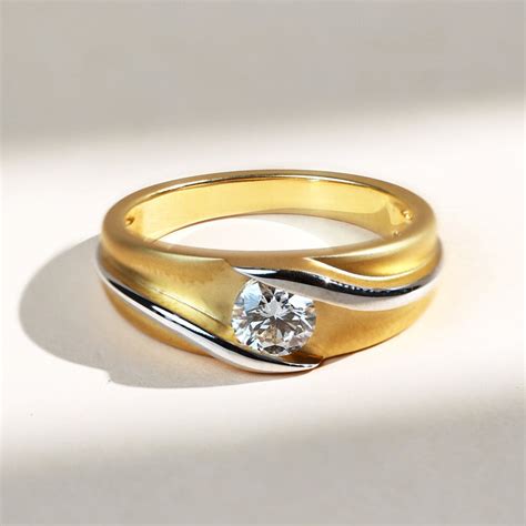 Dual tone Solitaire Ring – True Diamond IN