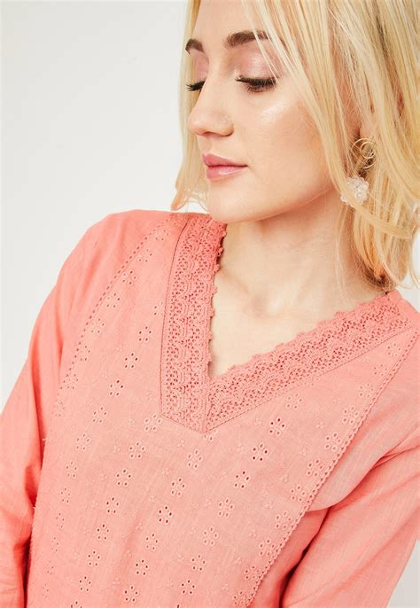 Buy Women Schiffli Straight Kurta Online at just Rs. 699.0 ...