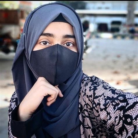 Mahnoor - General knowledge teacher - ₹689/h