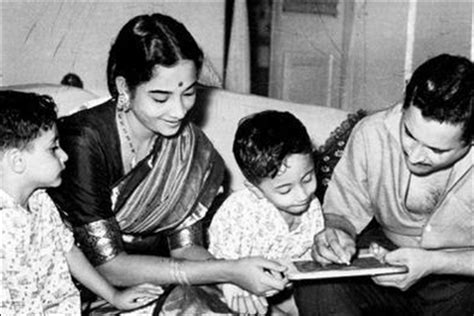 ‘আমি ওয়াহিদা, দেখা করো’, এল চিঠি! গুরু দত্ত পৌঁছতেই দেখেন স্ত্রী গীতা ...