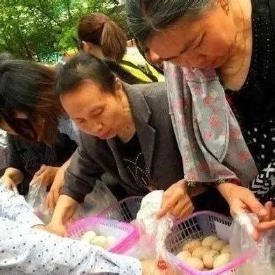 领鸡蛋诱骗35名老人共1.2万最新素材