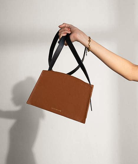 BINATE STRUCTURED SLING