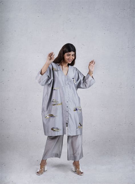 Latest Outfits for Women | Womenswear Collection | FEBo6