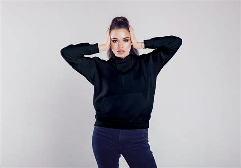 Hooded Sweatshirts for Women – The Gossip Store