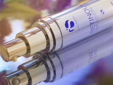 Buy iS Clinical Retinol+ Emulsion 0.3 Online at Best Price | Clinikally
