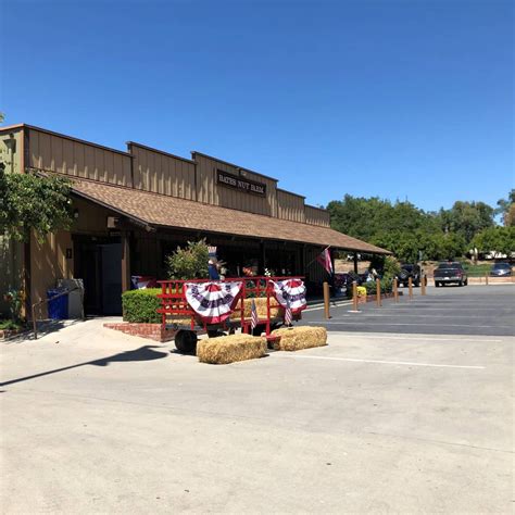 About – Bates Nut Farm