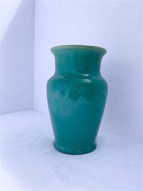 Medalta Potteries - Green Vase - Betty - Medicine Hat, Alberta - Etsy ...