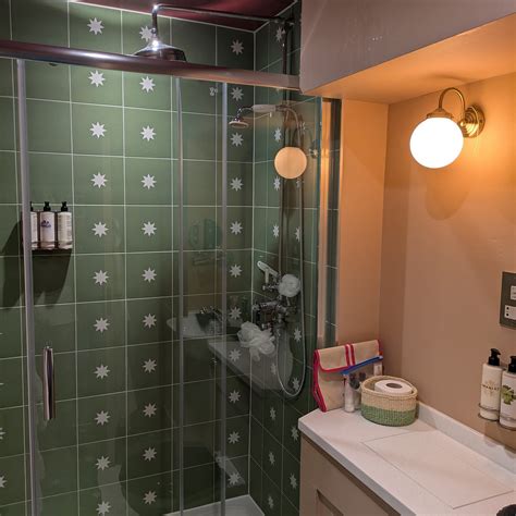 THE ROYAL FOREST (London) - Hotel Reviews, Photos, Rate Comparison ...