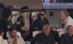 Raiders owner Mark Davis caught with trio of stunning women in VIP box ...