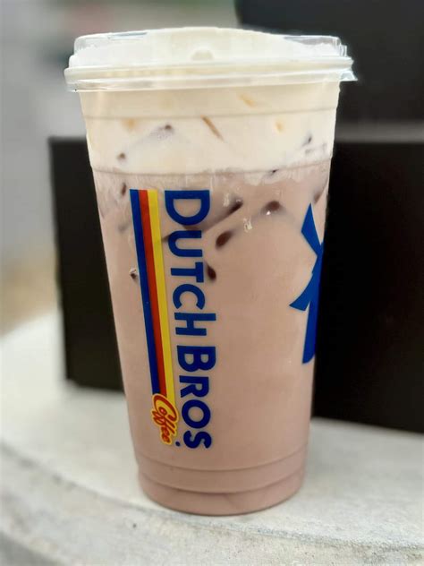 17 Best Dutch Bros Banana Drinks (Sweet and Creamy) - Bean Leaf Cup