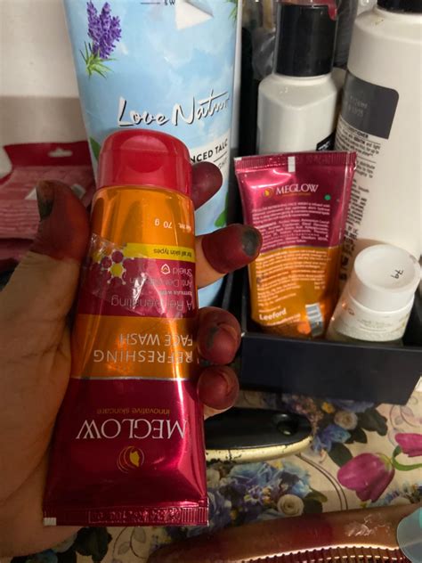 Meglow Refreshing & Rejuvenating Face Wash Pack of 2 (70g Each) with ...