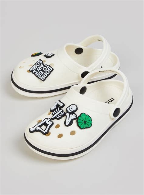 Buy Boys Charm-Detailed Clogs Online at just Rs. 499.0 - 1000013608906 ...