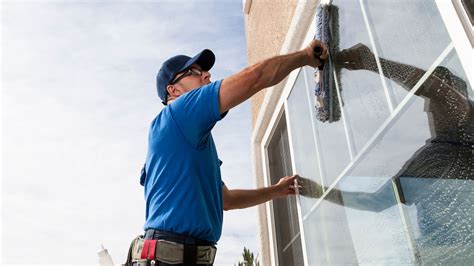 7 Steps to Start Your Own Window Washing Business - Taskbird
