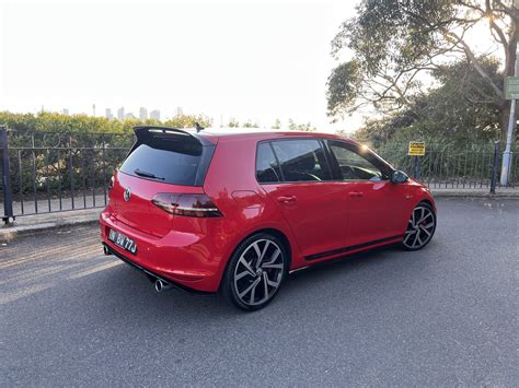 Volkswagen Golf GTI 40th Anniversary - Luxecarsales