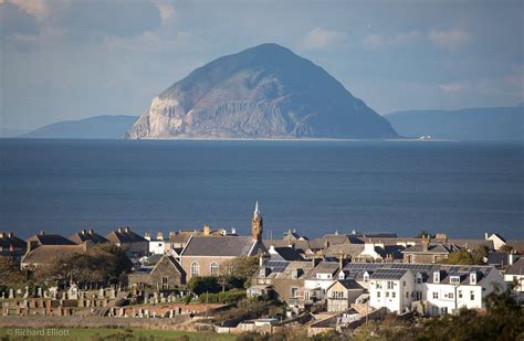 The village of Ballantrae, with Ailsa Craig, the Kintyre peninsula ...