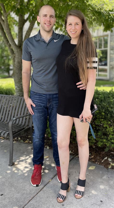 6’5” and 5’11” : r/tall