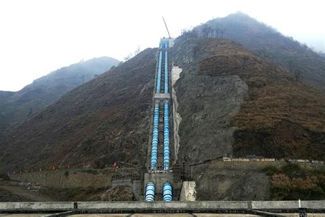 中国电力建设集团 水电建设 贵州水利1号工程提水泵站压力钢管安装完成