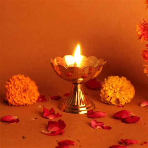 Buy Gyarsilal's Brass Pital Kamal Diya Pooja aarti Kapoor Burner for ...