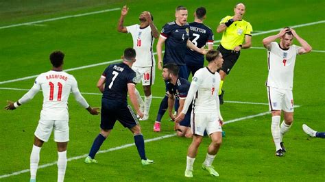 Euro 2020: Brave Scotland hold England to goalless draw in London to ...