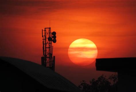 Lower call rates on anvil? MPs ask Trai to remove mobile interconnect ...