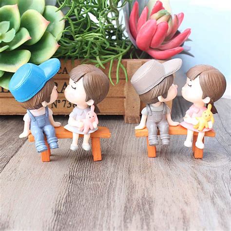 Buy BHOOLU&GOOLU PVC Made Lovers Couple Miniature Figurines Showpiece ...