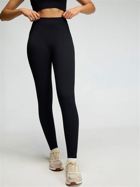 Raven Black Seamless Cinched Leggings | Sculpt & Move – Buy Now | Cava ...
