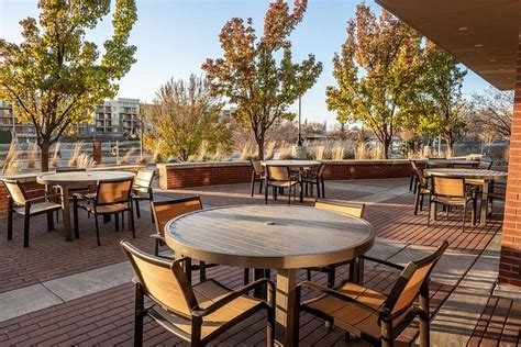 DRURY PLAZA HOTEL BROADVIEW WICHITA - Hotel Reviews, Photos, Rate ...