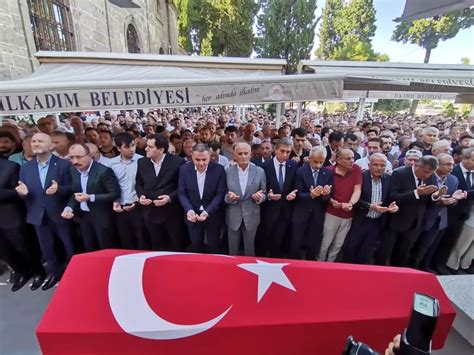 Eski Bakan Mustafa Demir İçin Samsun’da Cenaze Töreni Düzenlendi ...