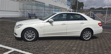 Signature Cars - MERCEDES BENZ E220 CDI ELEGANCE