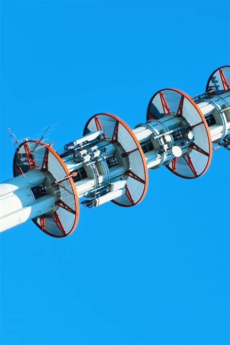 Download wallpaper 800x1200 antenna, tower, construction, sky iphone 4s ...