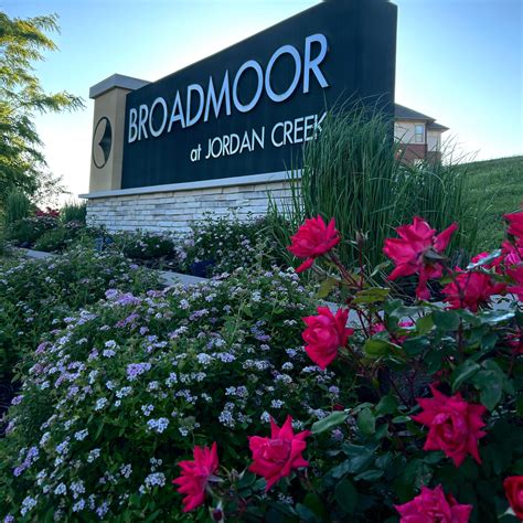 Broadmoor at Jordan Creek | Happy Maintenance Tip Monday!! 😄 | Instagram