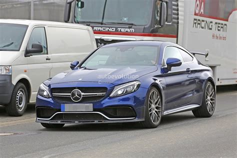 2018 Mercedes-AMG C63 R Coupe Comes to Crash the BMW M4 GTS Party - autoevolution