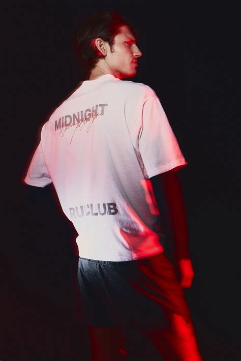 Boxy-style sports T-shirt with DryMove™ - White/Midnight Run Club - Men ...