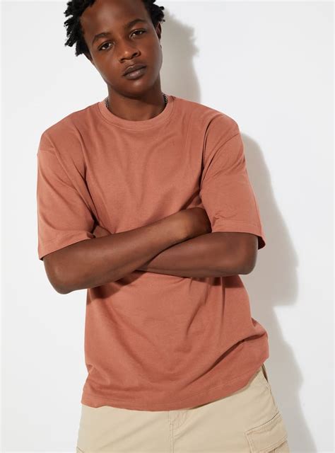 Buy URB_N Men Relaxed Fit Solid T-shirt Online at just Rs. 249.0 ...