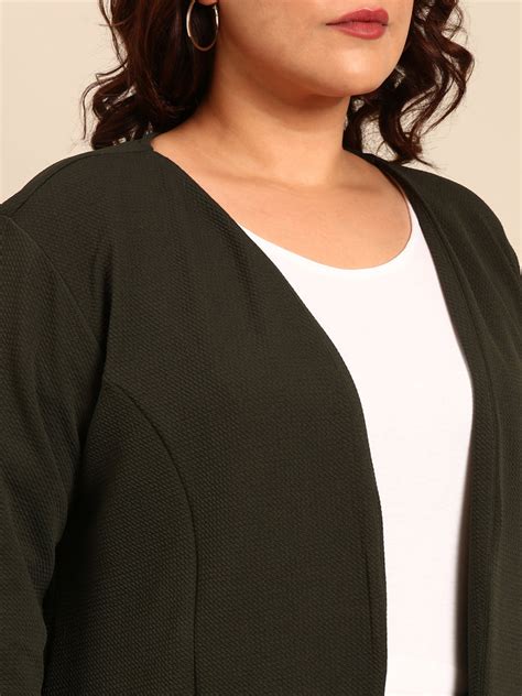 Flawless formal jackets for plus-size women – The Pink Moon