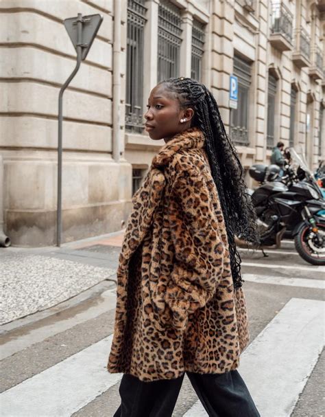 Animal print faux fur coat - Women | Bershka