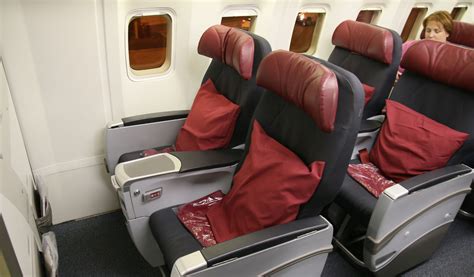 Air Canada Rouge Business Class 的图像结果
