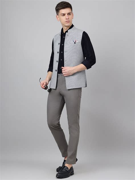 Buy Men Striped Regular Fit Nehru Jacket | Richlook.in