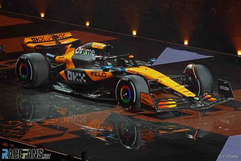 First pictures: McLaren presents its livery for the 2025 F1 season ...