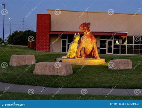 `Companions` by Oscar Alvarado Outside the Plano Animal Shelter in ...
